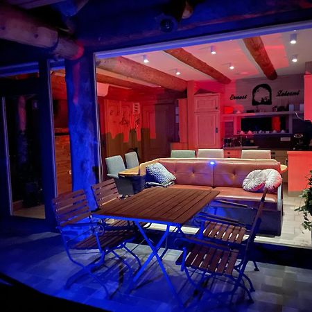 Holiday Home Ernest Zelezni With Hot Tub Ivancna Gorica المظهر الخارجي الصورة